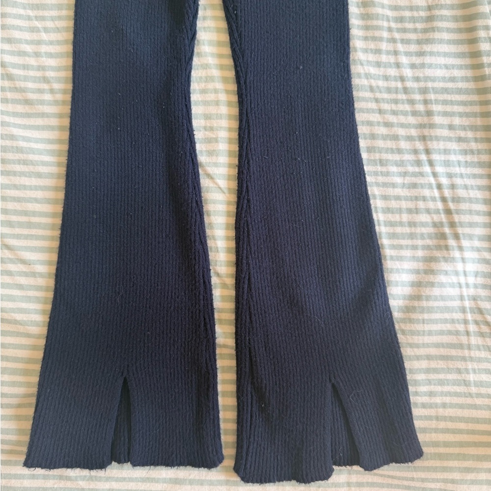 Zara Ribbed Flared Leggings - Picture 3 of 9